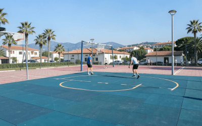 Optimizando Espacios Deportivos en Benidorm: Pavimento de Caucho como Solución Integral
